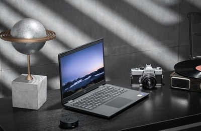 一臺成熟的商用電腦，就該像Lati一樣自己工作